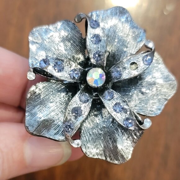 Chunky Antiqued Metal Large Flower Clamper Bangle Bracelet Wrist Corsage - Picture 3 of 10